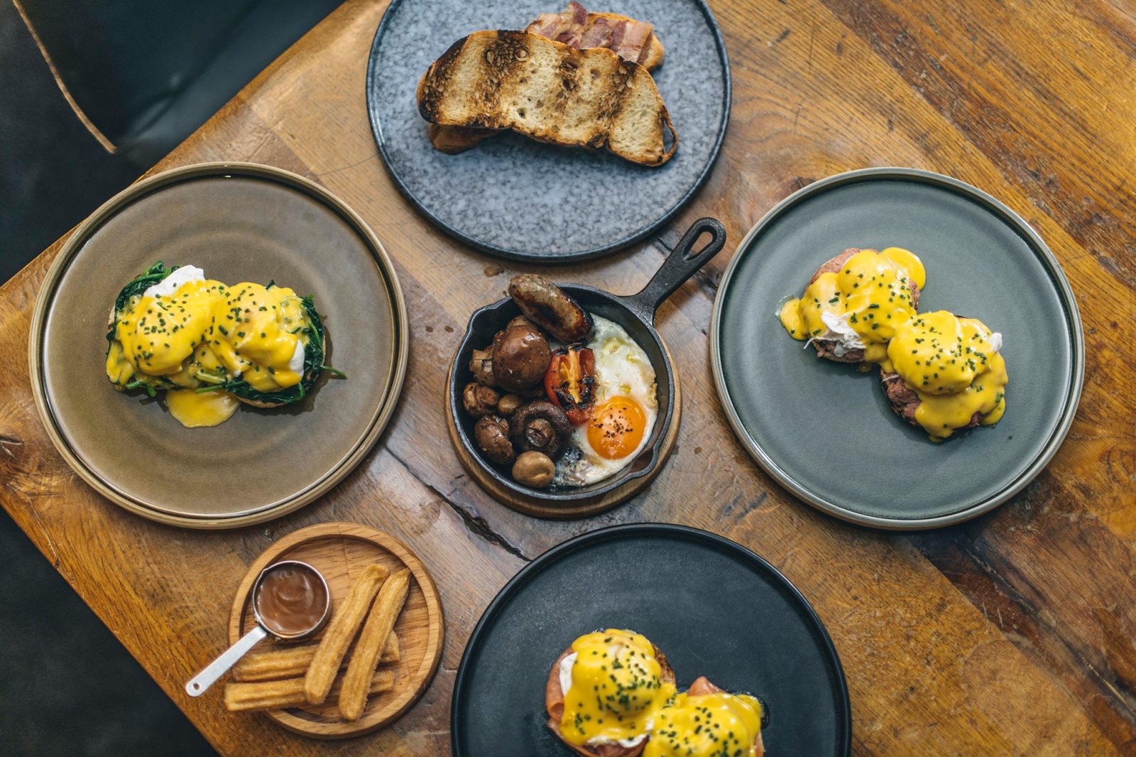 10-of-the-best-bottomless-brunches-in-leeds-the-hoot