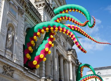 tentacles coming out a building in Leeds as part of the Leeds Light Festival