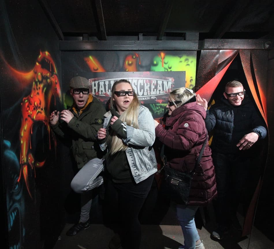 People being scared at Hallowscream. 