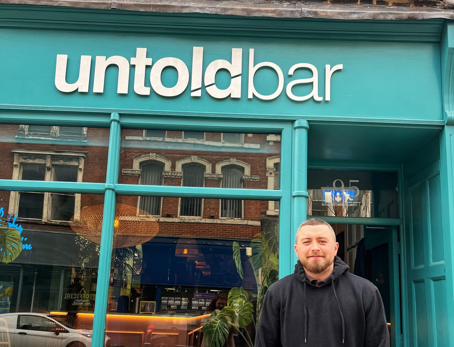 Untold Bar.