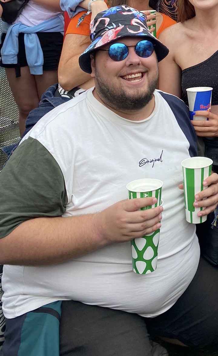 Aaron Walker at Leeds Festival in 2021 before his weight loss