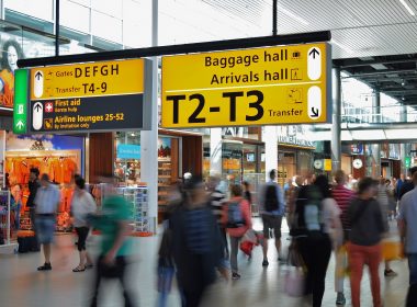 UK travel chaos could last days airport traffic control issue