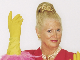 Kim Woodburn dead at 83
