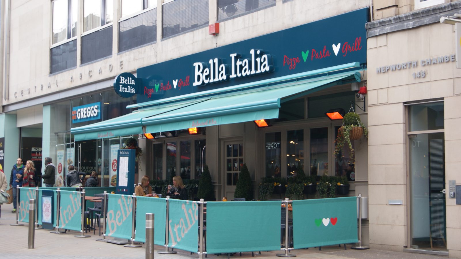   Bella Italia is offering diners the chance to try one of its iconic pasta dishes for free / Credit: Wikimedia Commons / Unsplash