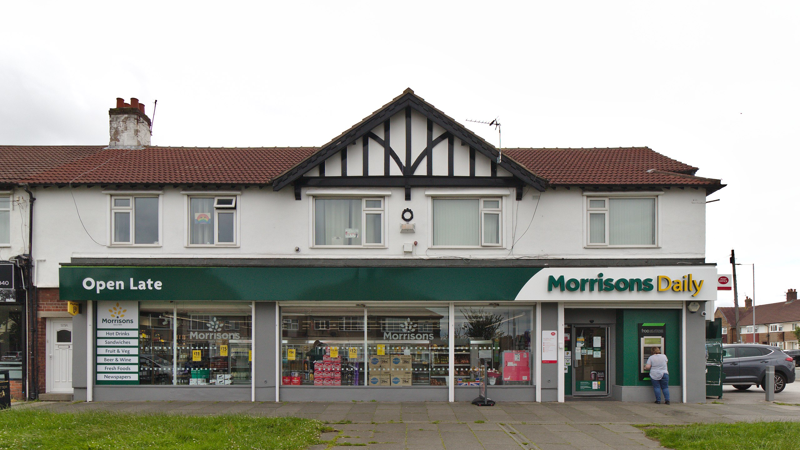 Morrisons closing 100 UK locations by end of the year