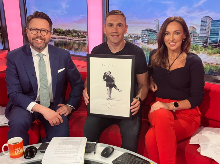 Kevin Sinfield Rob Burrow painting finish line Leeds Marathon