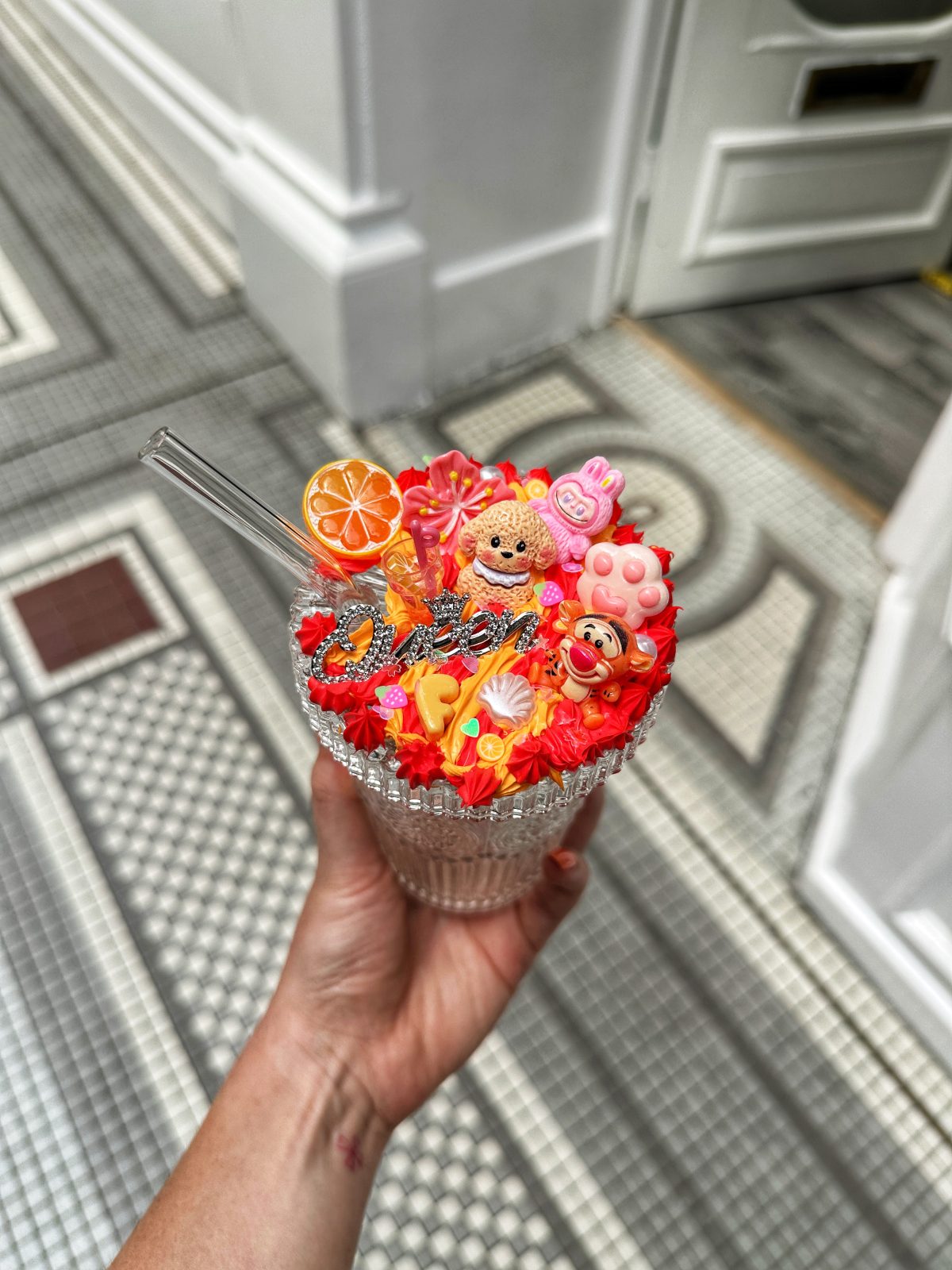 You can customise a glass tumbler